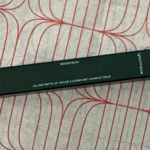 Younique Splash Matte Lip - I'm Blushing